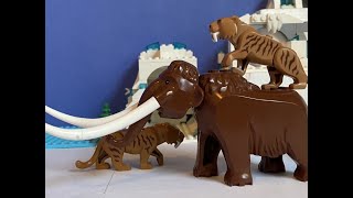 LEGO SaberToothed Tigers vs Woolly Mammoth [upl. by Alastair642]