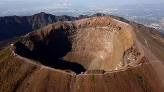 Italy Mount Vesuvius on Fire for days [upl. by Boardman]